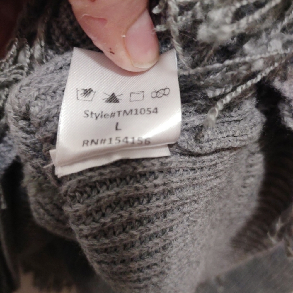 all:row Gray Crew Neck Fringe Bottom Sweater Large - Picture 6 of 6